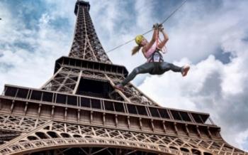  Un vol plané depuis la Tour Eiffel ?